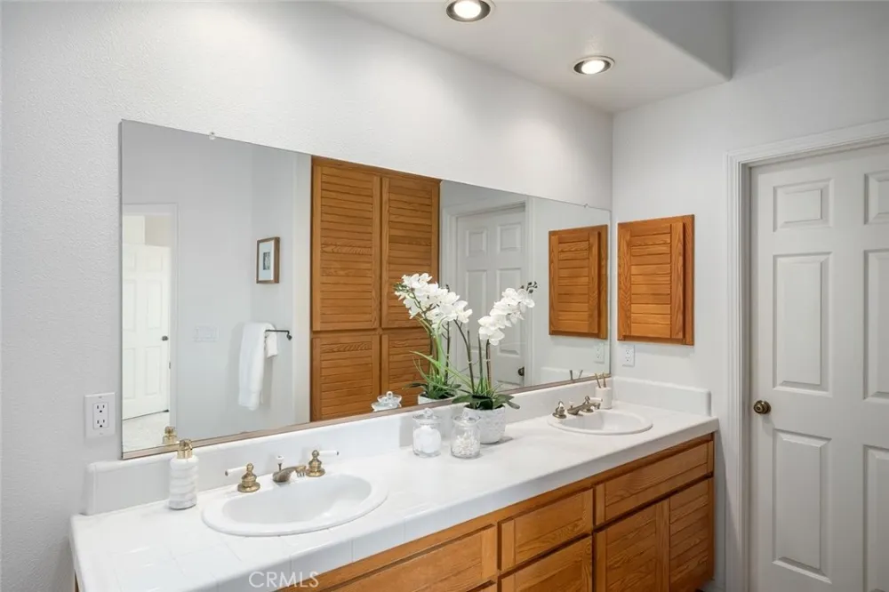 68 Whitecap Street Pismo Beach, CA 93449