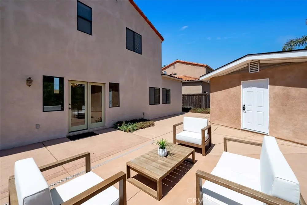 68 Whitecap Street Pismo Beach, CA 93449