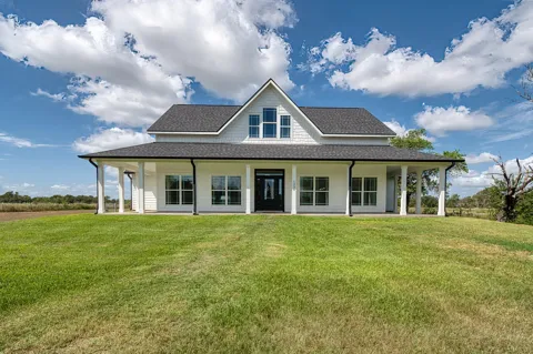 1335 Hilltop Road