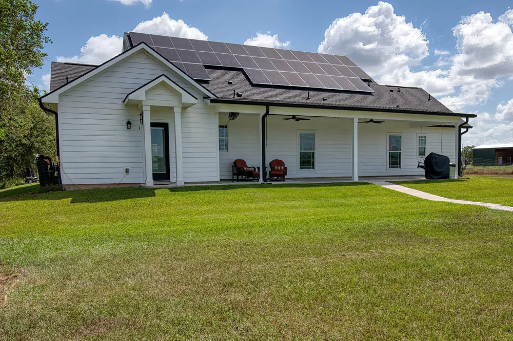 1335 Hilltop Road East Bernard, TX 77435