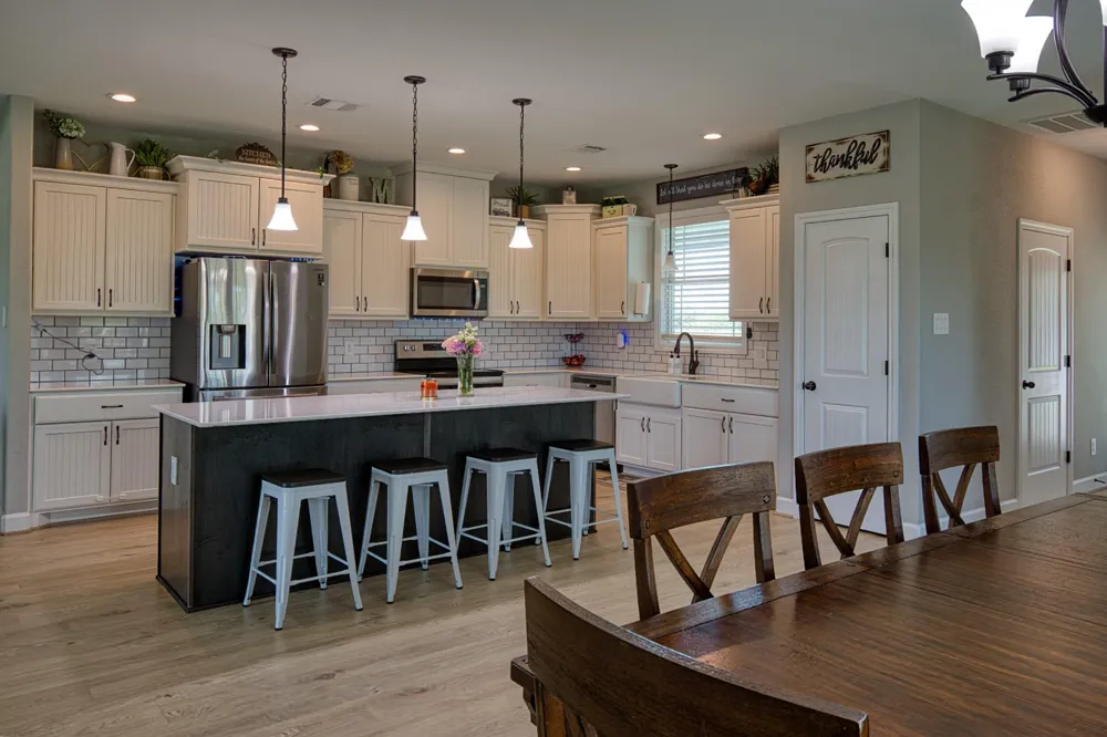 1335 Hilltop Road East Bernard, TX 77435