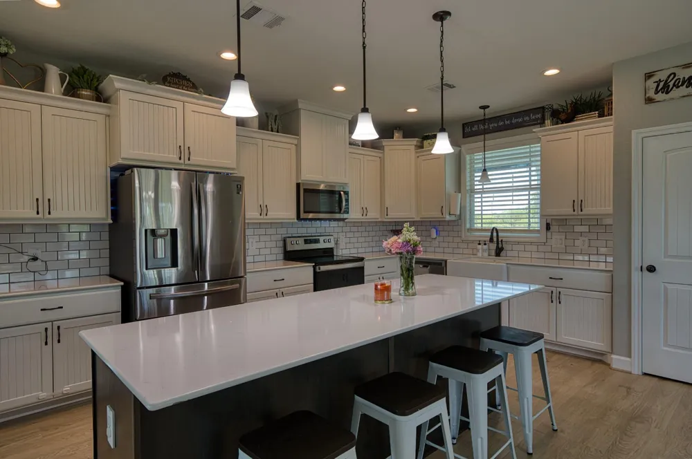 1335 Hilltop Road East Bernard, TX 77435