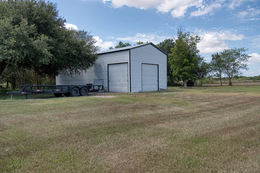 1335 Hilltop Road East Bernard, TX 77435