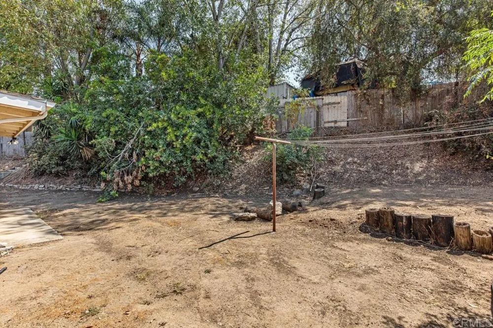 2128 Bautista Ave Vista, CA 92084