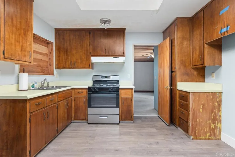 2128 Bautista Ave Vista, CA 92084