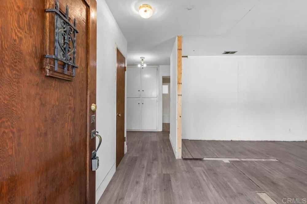 2128 Bautista Ave Vista, CA 92084