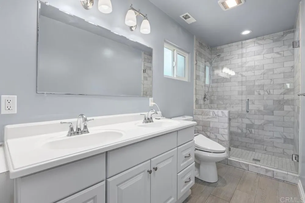2128 Bautista Ave Vista, CA 92084