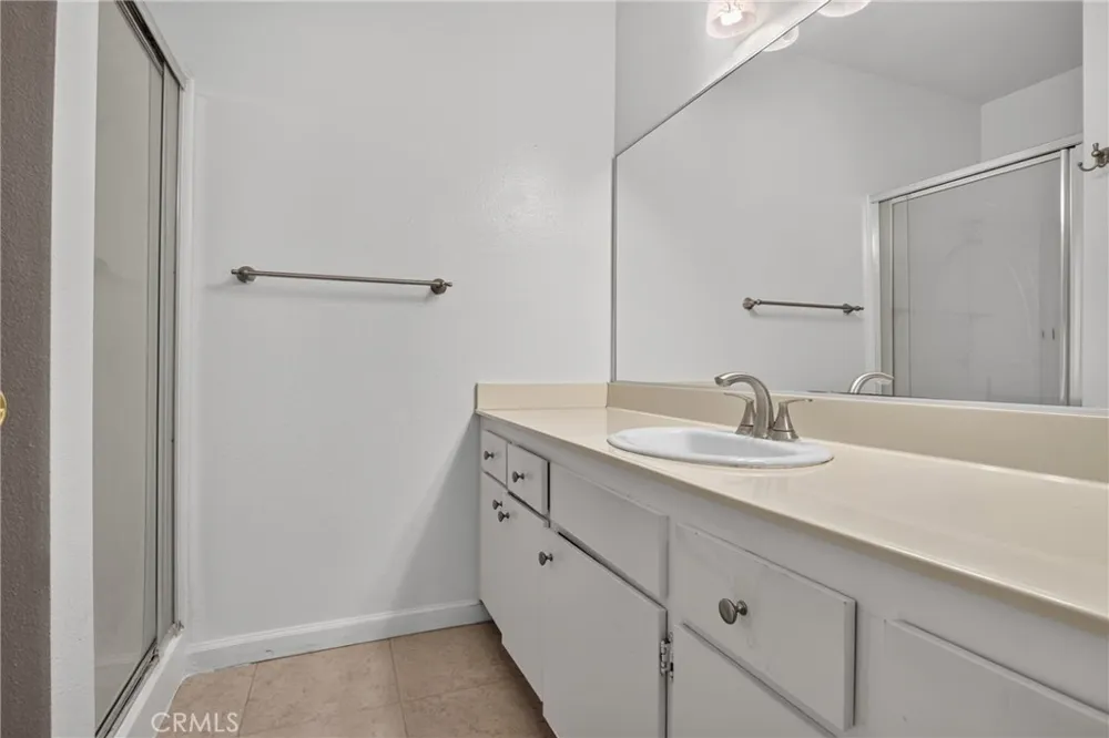28164 Sloan Canyon #A Castaic, CA 91384