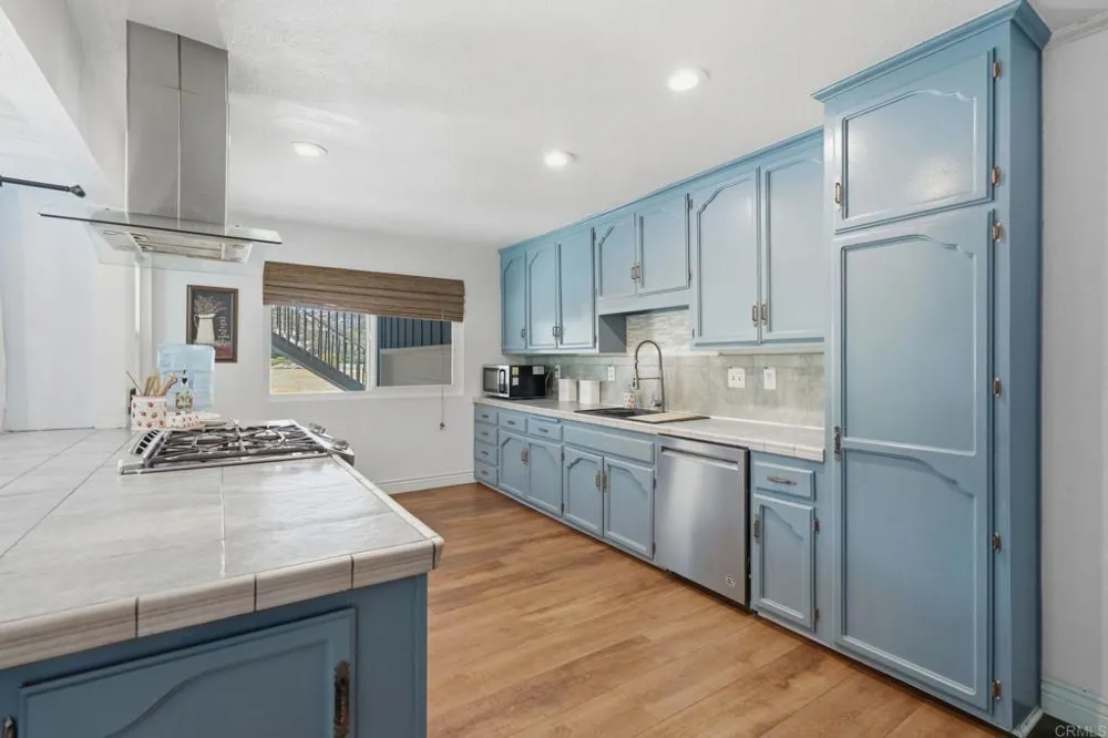 8218 Valley View Trail Pine Valley, CA 91962
