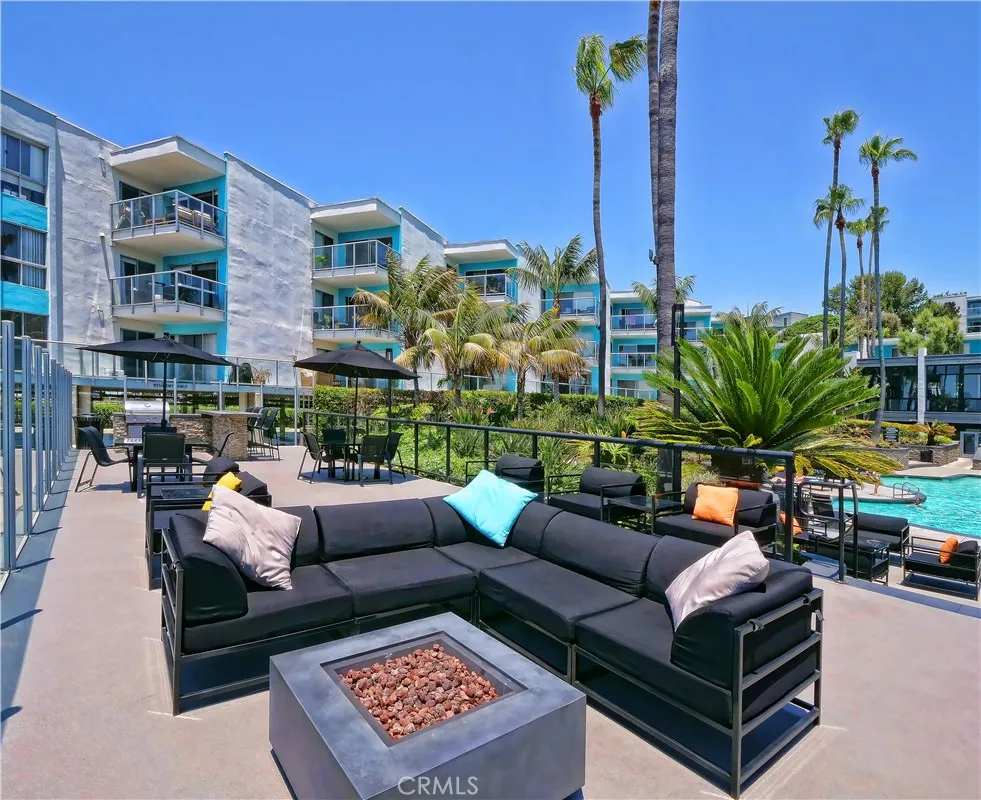 630 The Village #107 Redondo Beach, CA 90277