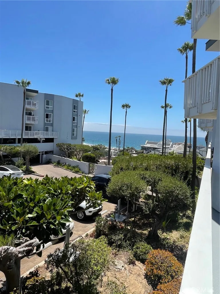 630 The Village #107 Redondo Beach, CA 90277