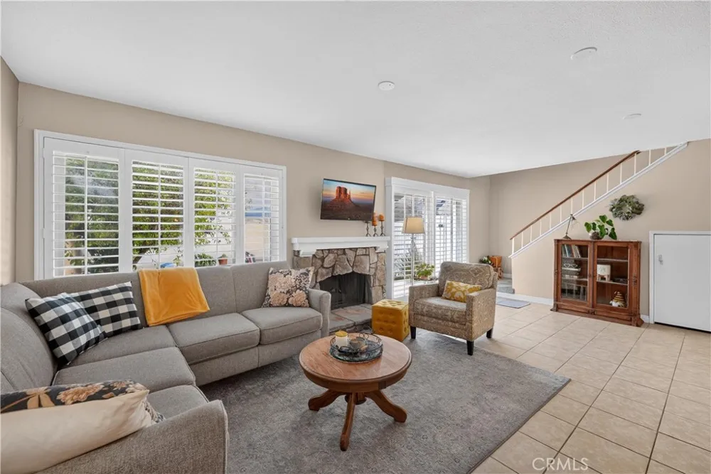 5037 E Almond Avenue #5 Orange, CA 92869