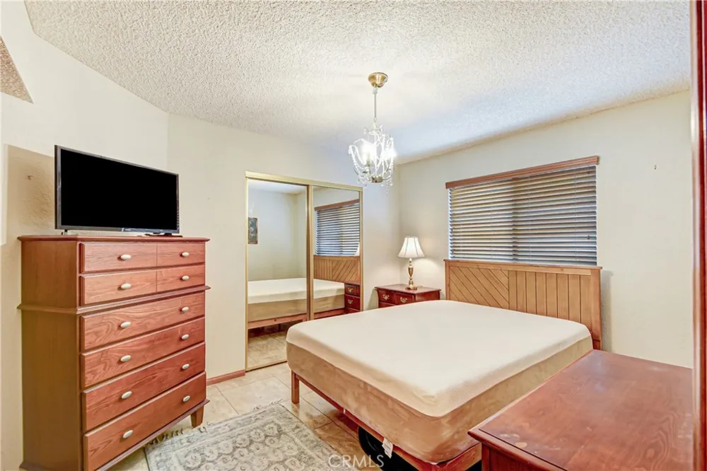 3871 Roxbury Drive Hemet, CA 92545