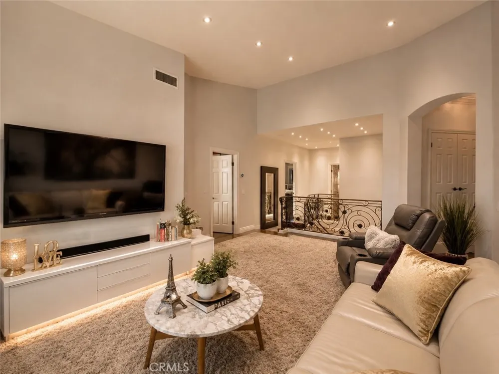 26970 Abbey Glen Yorba Linda, CA 92887