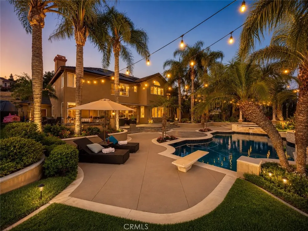26970 Abbey Glen Yorba Linda, CA 92887