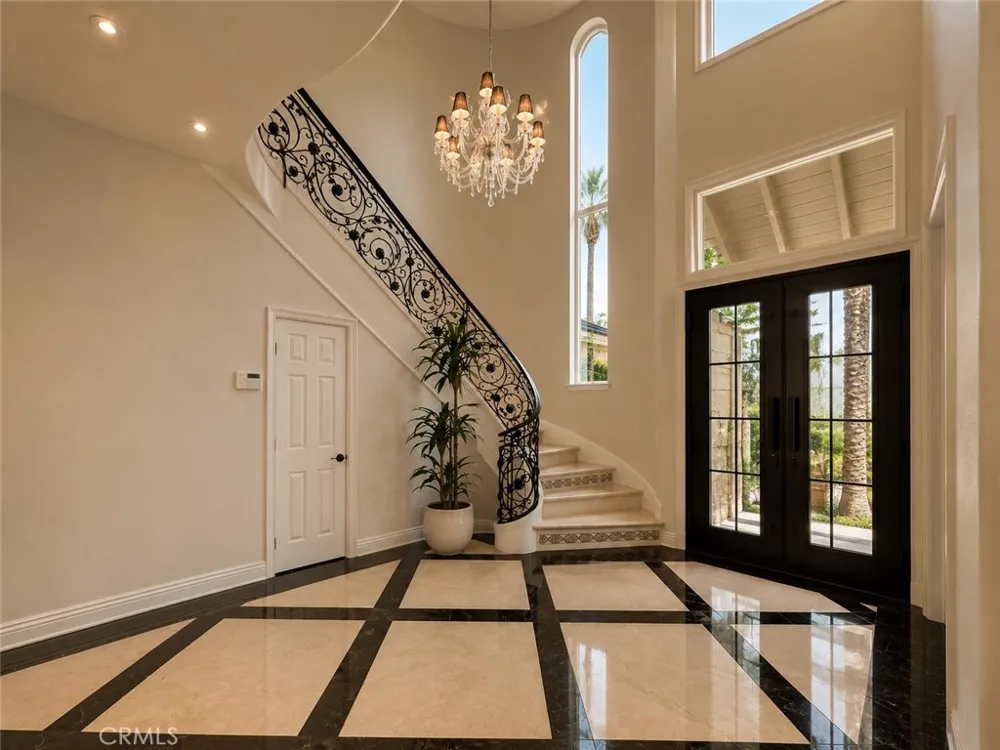 26970 Abbey Glen Yorba Linda, CA 92887