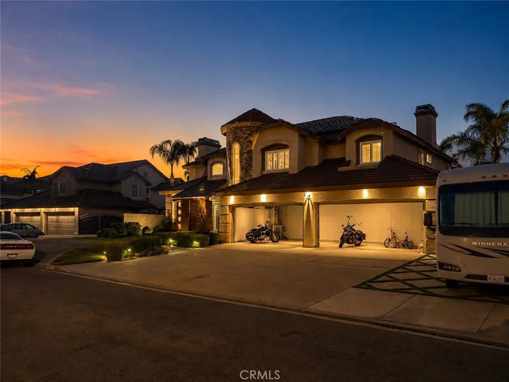 26970 Abbey Glen Yorba Linda, CA 92887