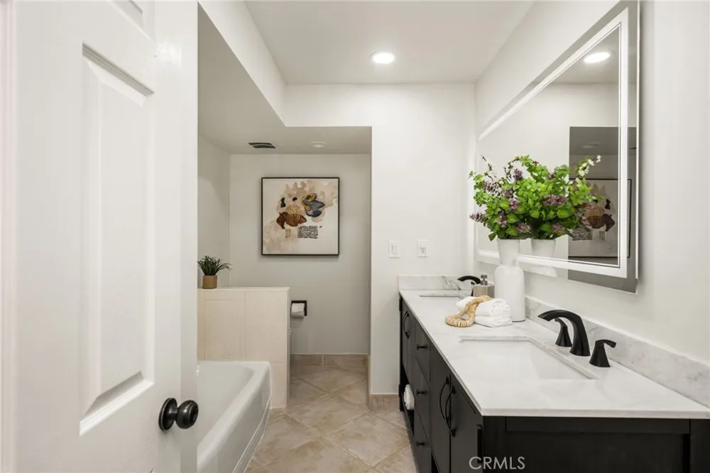 1132 Foothill Boulevard North Tustin, CA 92705