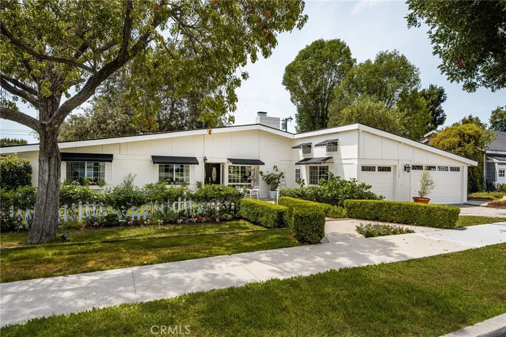 1132 Foothill Boulevard North Tustin, CA 92705