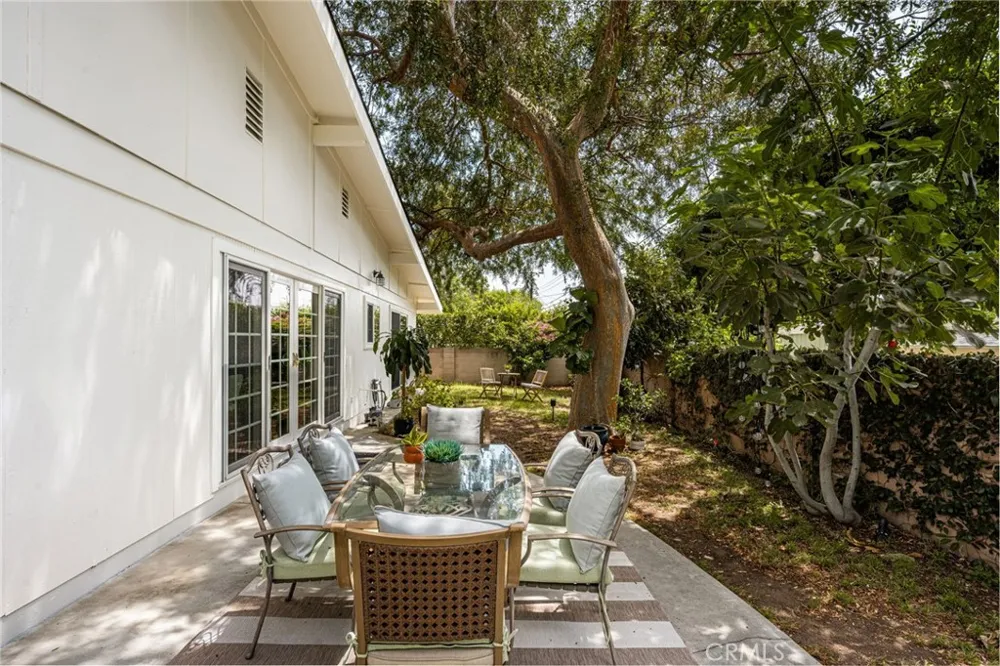 1132 Foothill Boulevard North Tustin, CA 92705