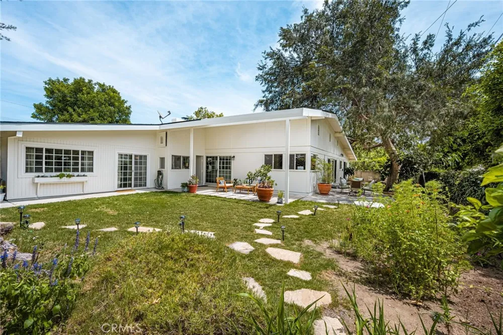 1132 Foothill Boulevard North Tustin, CA 92705