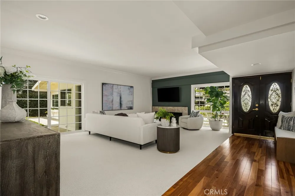 1132 Foothill Boulevard North Tustin, CA 92705