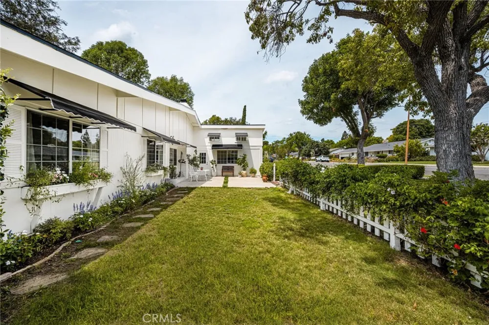 1132 Foothill Boulevard North Tustin, CA 92705