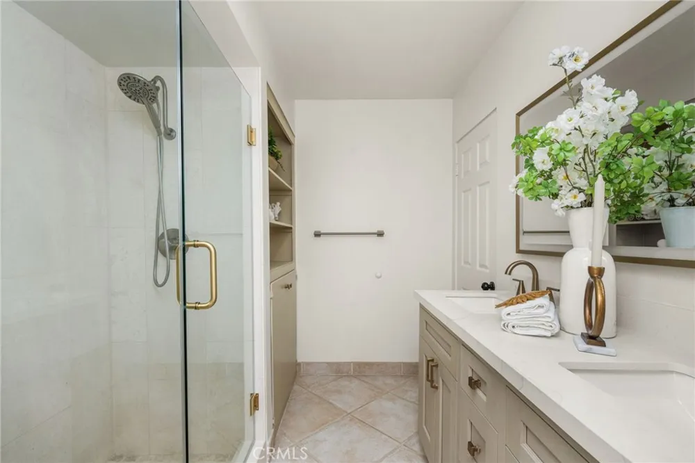 1132 Foothill Boulevard North Tustin, CA 92705