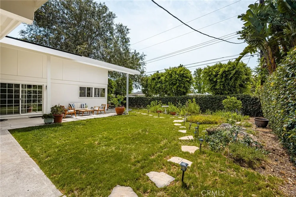 1132 Foothill Boulevard North Tustin, CA 92705
