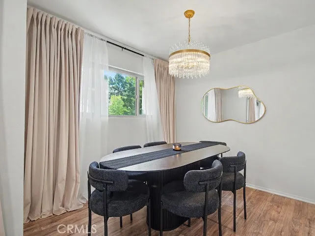 23677 Park Capri #20 Calabasas, CA 91302