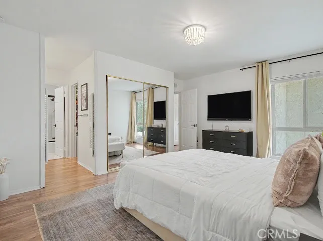 23677 Park Capri #20 Calabasas, CA 91302