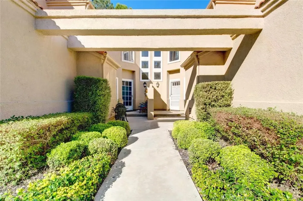 13 Giotto Aliso Viejo, CA 92656