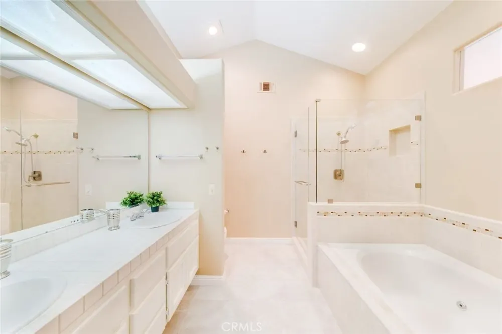 13 Giotto Aliso Viejo, CA 92656