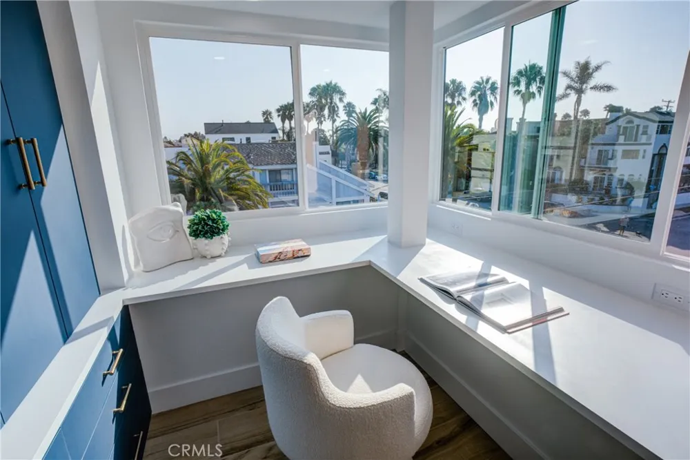 227 18th Street Huntington Beach, CA 92648