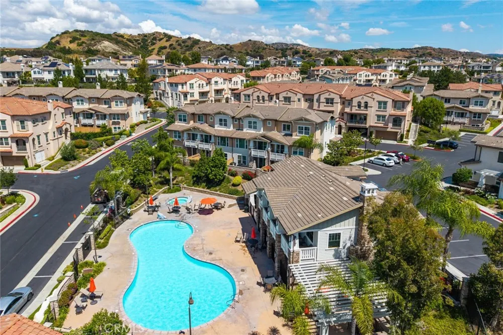 3877 Par Yorba Linda, CA 92886