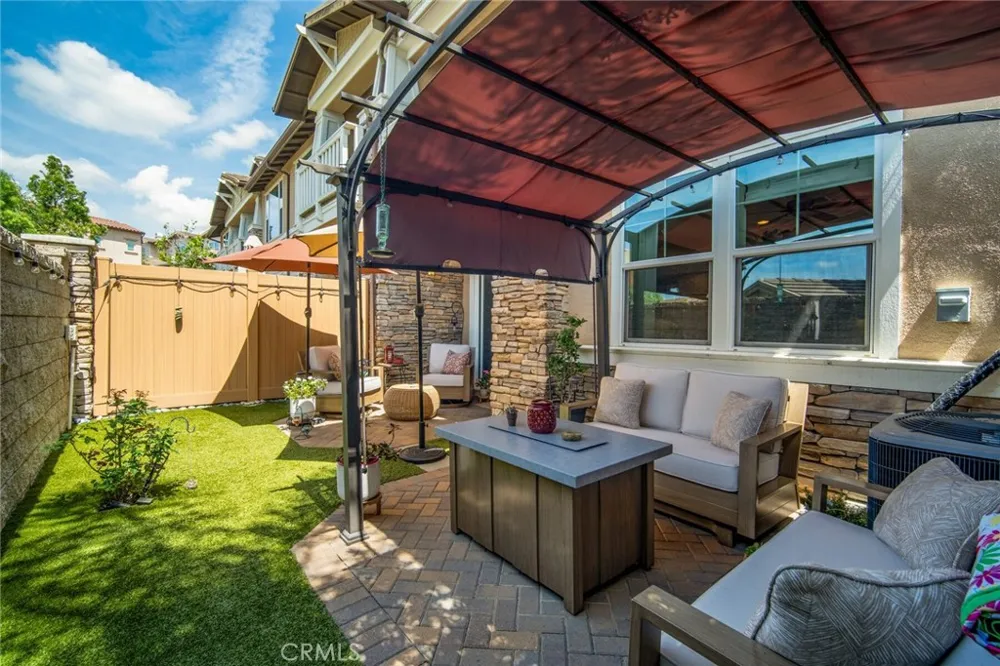3877 Par Yorba Linda, CA 92886