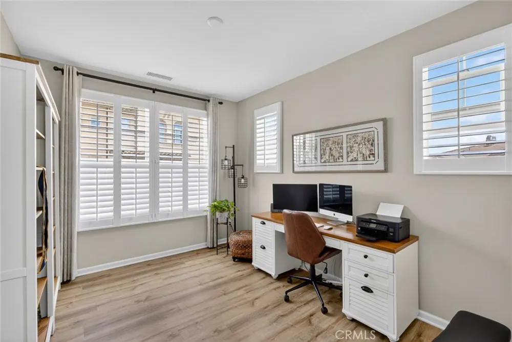 3877 Par Yorba Linda, CA 92886