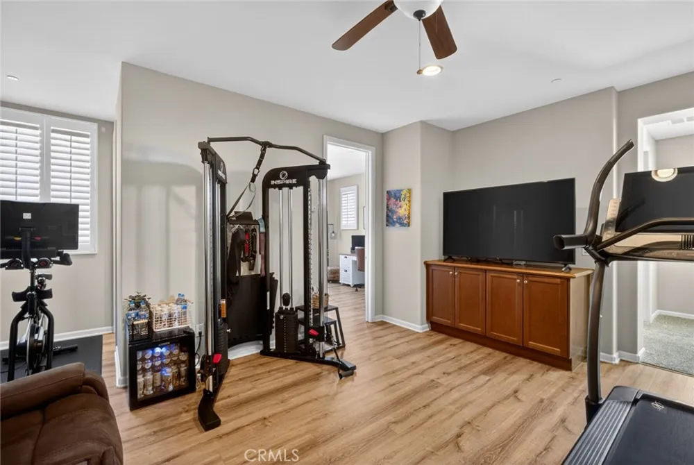 3877 Par Yorba Linda, CA 92886