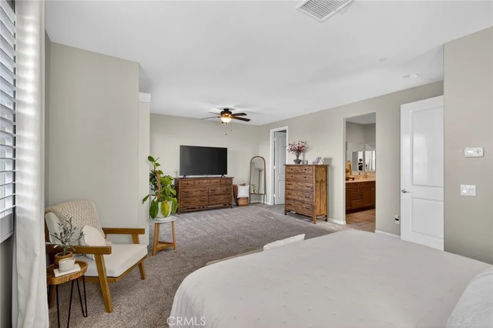 3877 Par Yorba Linda, CA 92886
