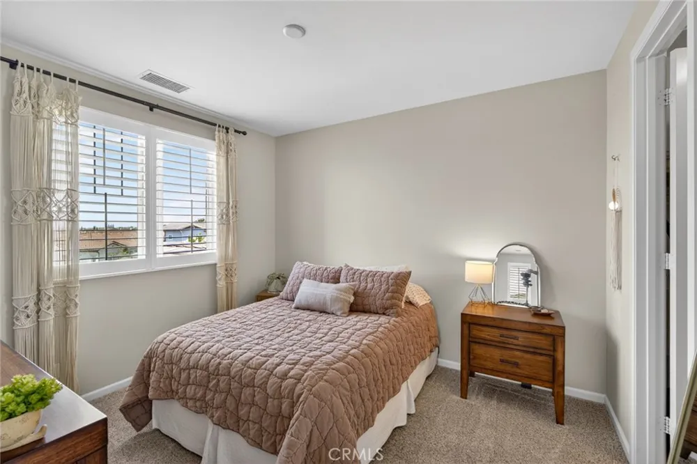 3877 Par Yorba Linda, CA 92886