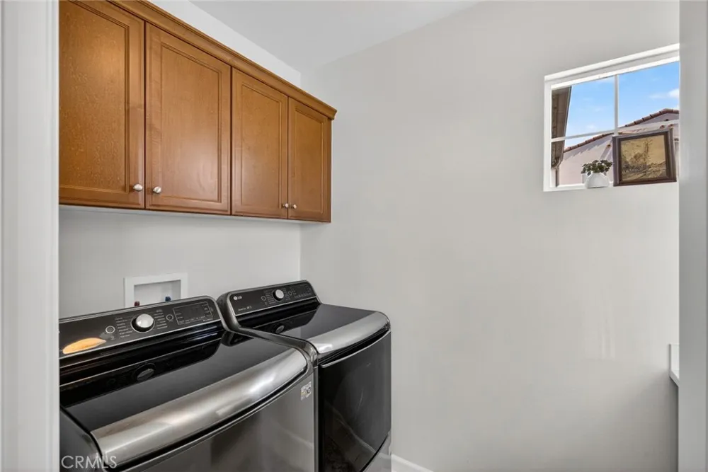 3877 Par Yorba Linda, CA 92886