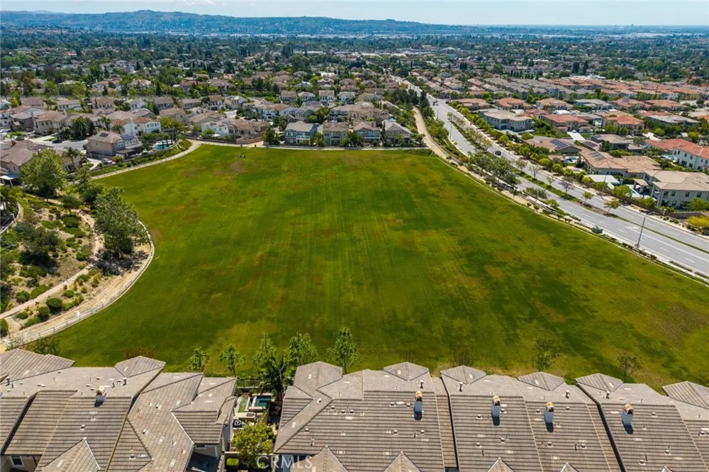 3877 Par Yorba Linda, CA 92886