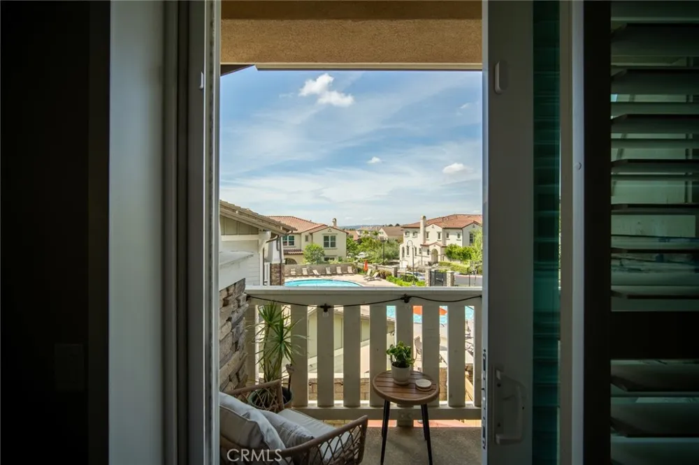 3877 Par Yorba Linda, CA 92886