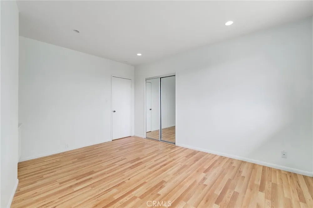 2128 Oak Crest Riverside, CA 92506