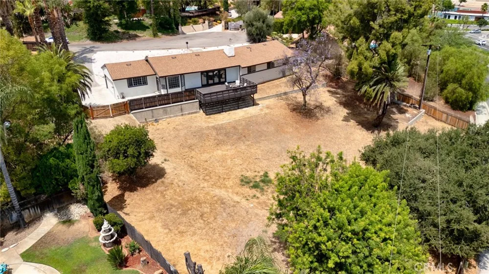2128 Oak Crest Riverside, CA 92506