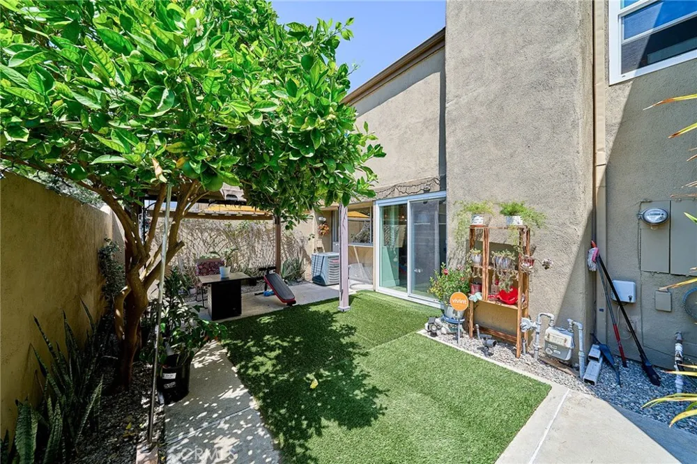 874 Northwood Pomona, CA 91767
