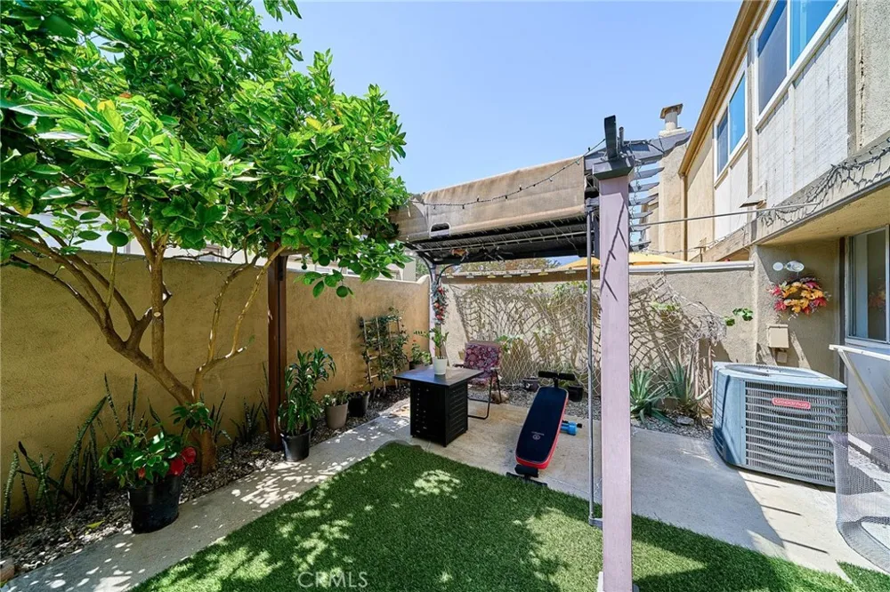 874 Northwood Pomona, CA 91767