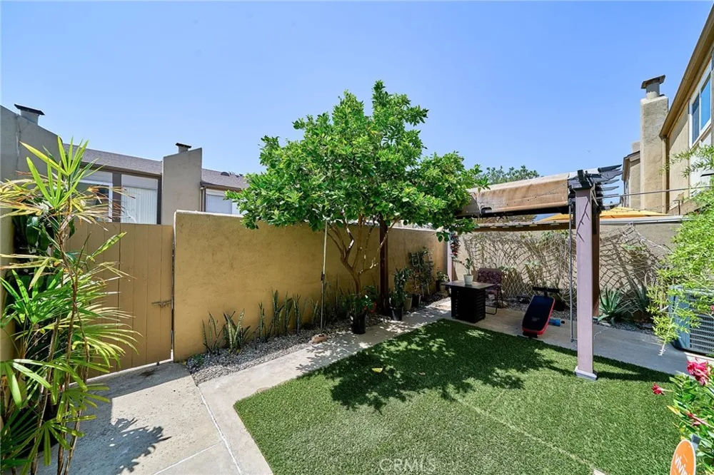 874 Northwood Pomona, CA 91767