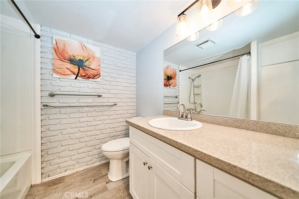 874 Northwood Pomona, CA 91767