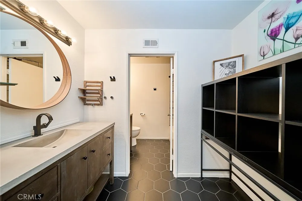 874 Northwood Pomona, CA 91767